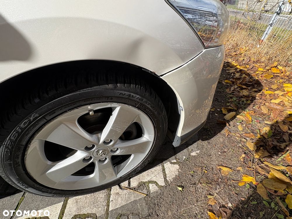 Toyota Auris 1.8 HSD Luna - 16