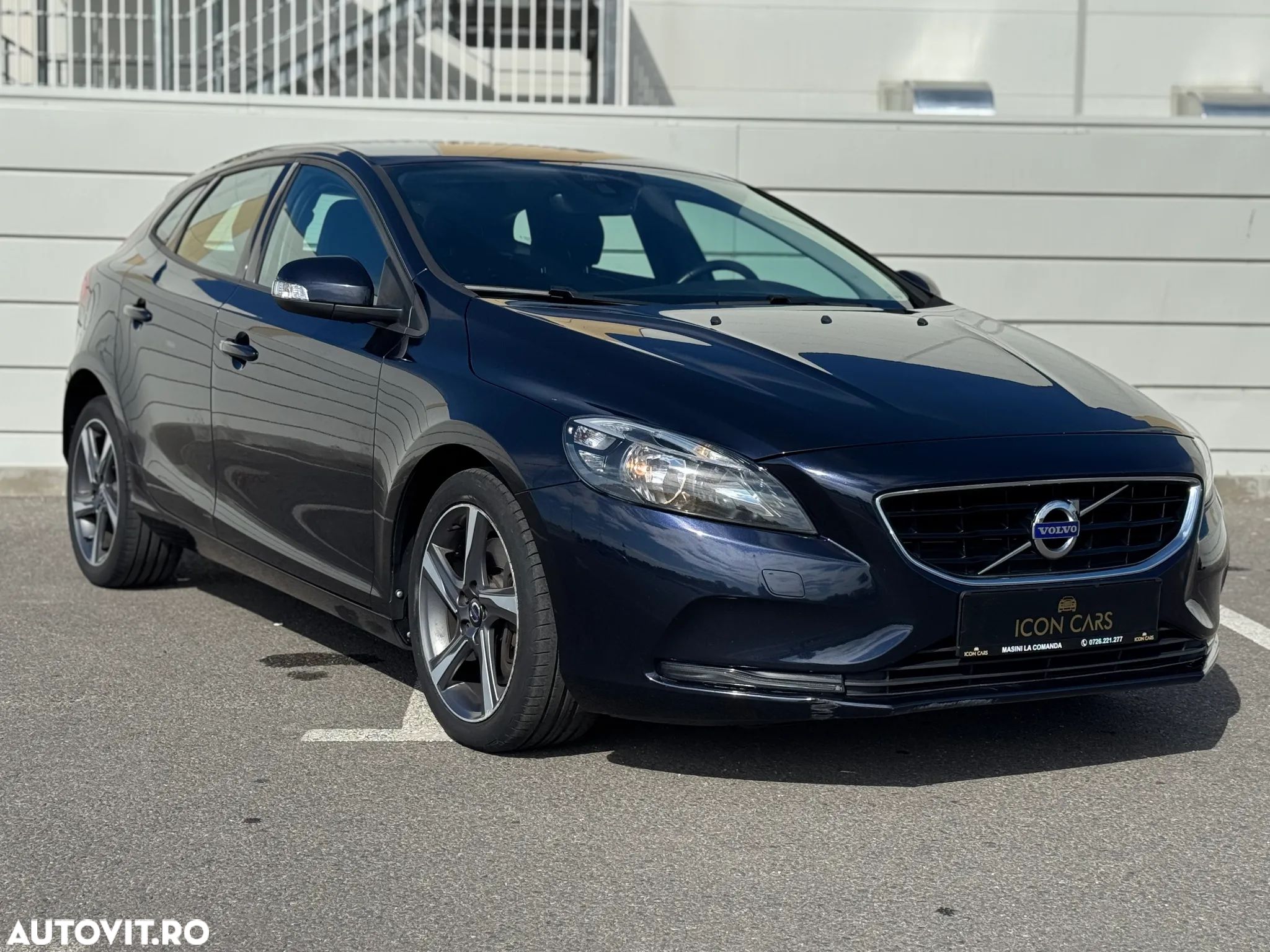 Volvo V40 D2 Geartronic Linje You! - 1