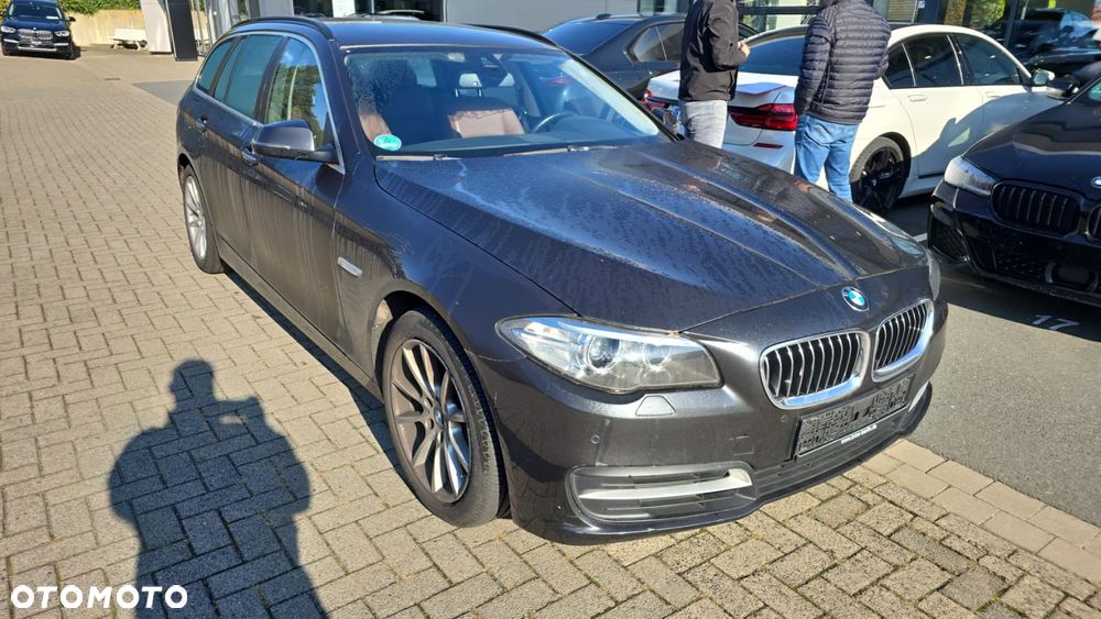 BMW Seria 5 520d xDrive Luxury Line sport - 2