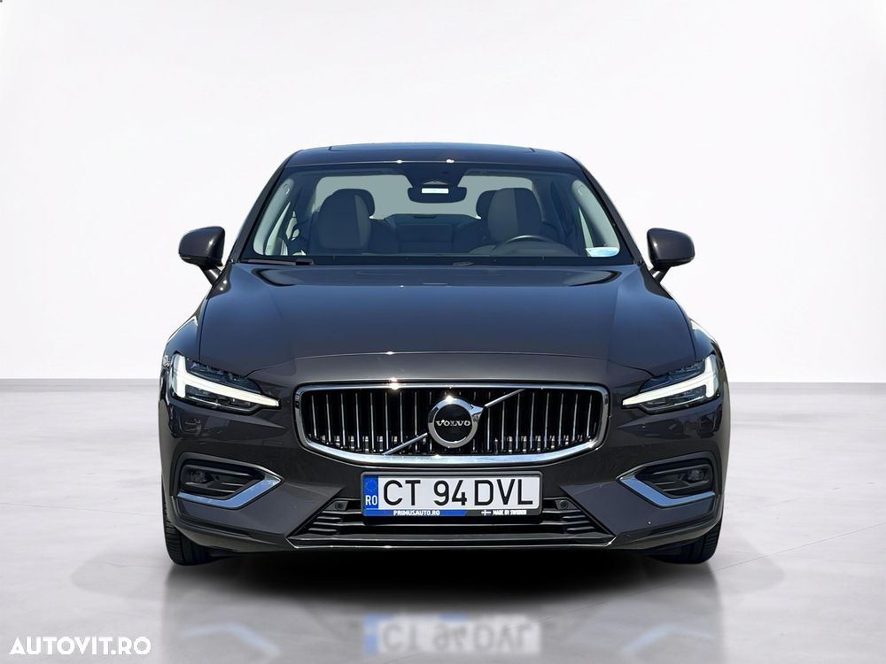 Volvo S60 B4 MHEV AT Plus Dark - 9