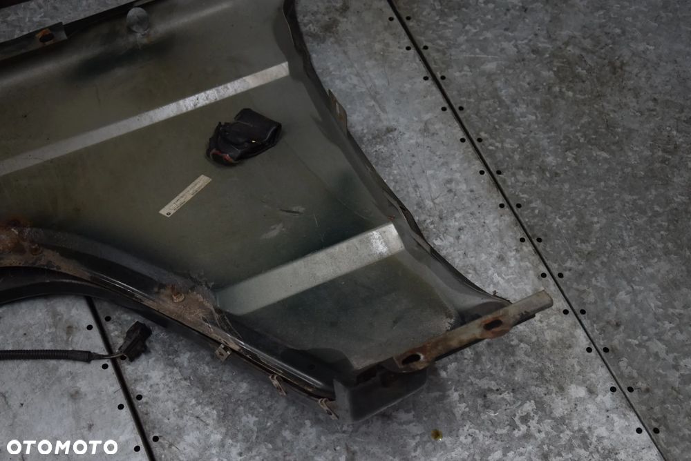 JEEP CHEROKEE XJ BŁOTNIK PRAWY PRZÓD - 10