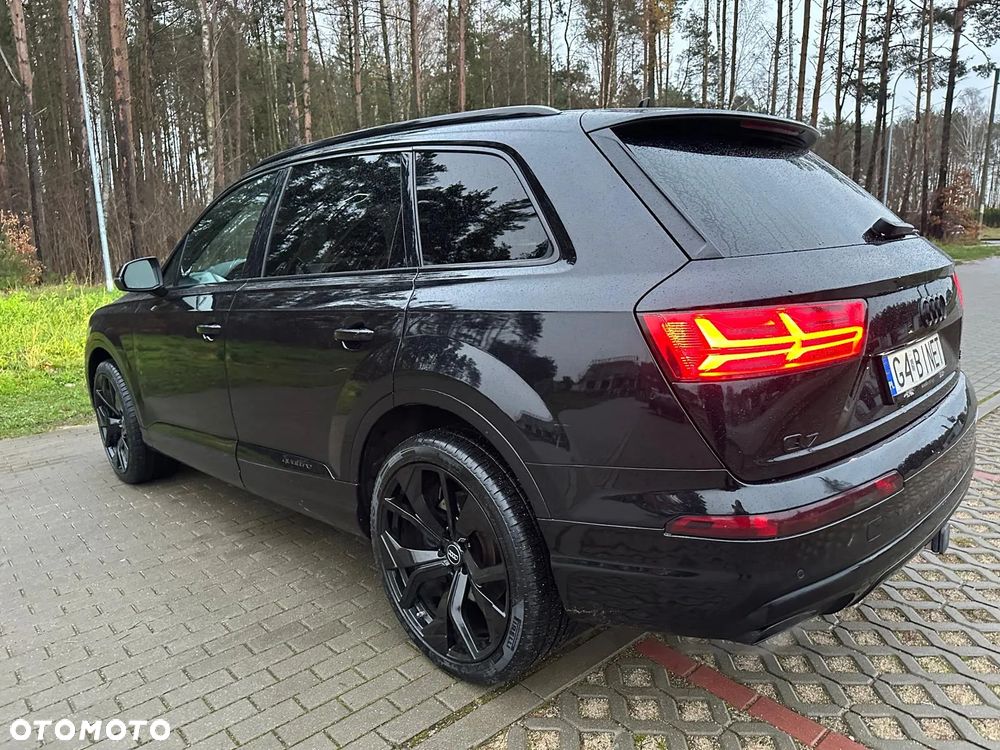 Audi Q7 - 10