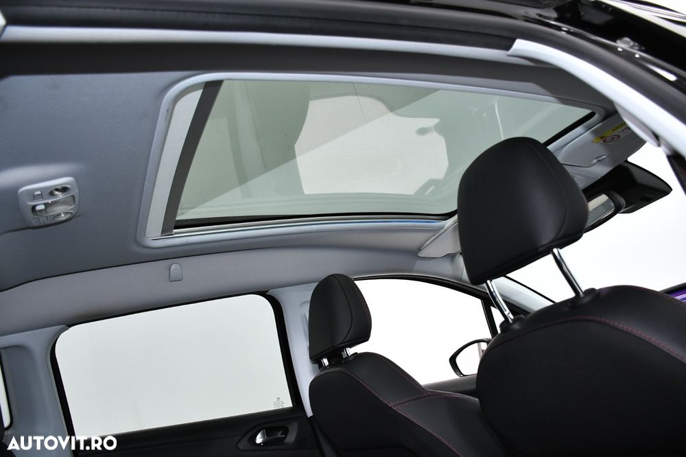 Peugeot 2008 1.2 PureTech Turbo EAT6 S&S GT-Line - 7