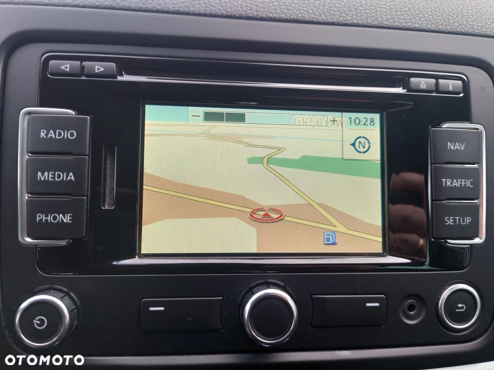 Volkswagen Sharan 2.0 TDI DSG BlueMotion Technology Cup - 16