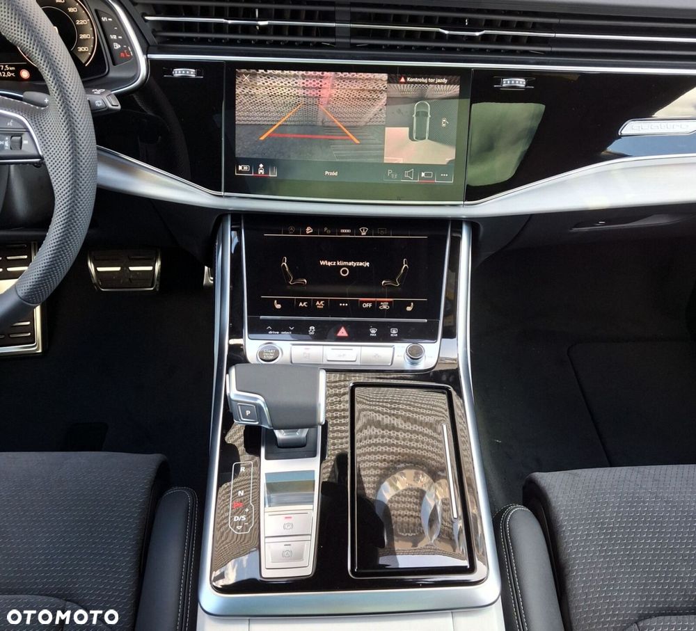 Audi Q8 - 25