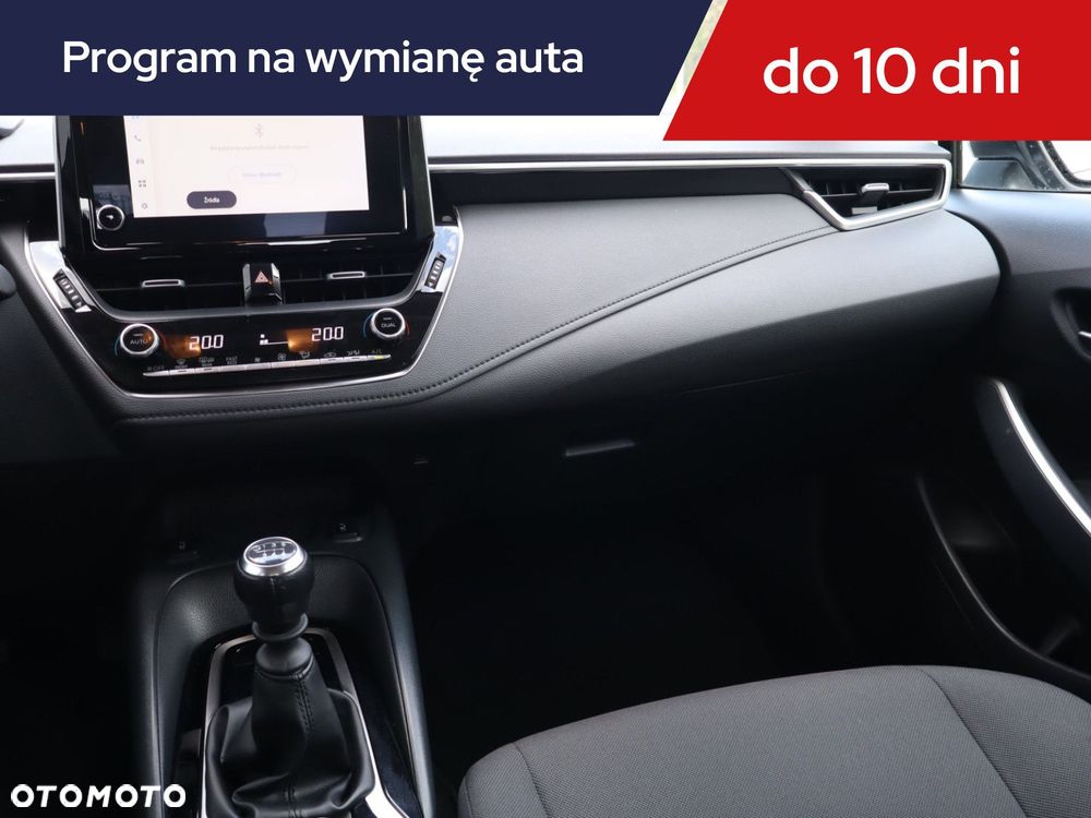 Toyota Corolla - 10