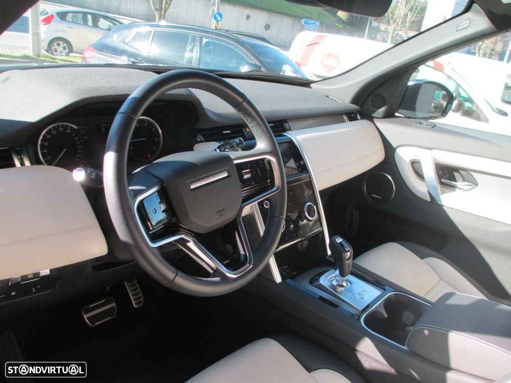 Land Rover Discovery Sport 1.5 I3 P300e AWD R-Dynamic SE - 21