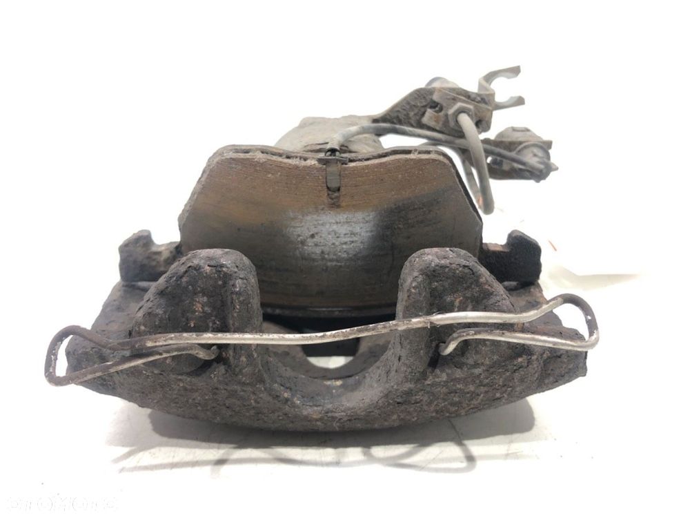 ZACISK LEWY PRZÓD - 49.00 PLN - AUDI A6 C6 (4F2) 2004 - 2011 2.4 quattro 130 kW [177 KM] benzyna - 3