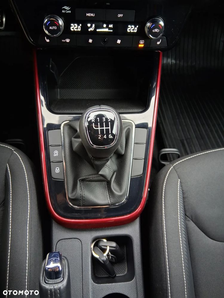 Skoda Fabia 1.0 TSI Monte Carlo - 28