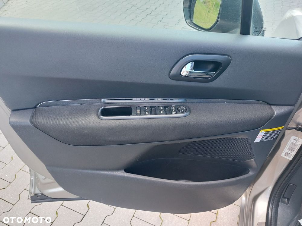 Peugeot 5008 2.0 HDi Premium + - 11