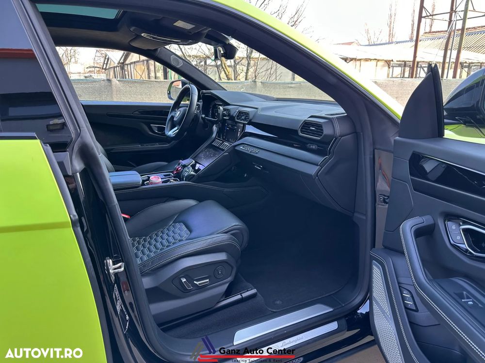 Lamborghini URUS Standard - 11