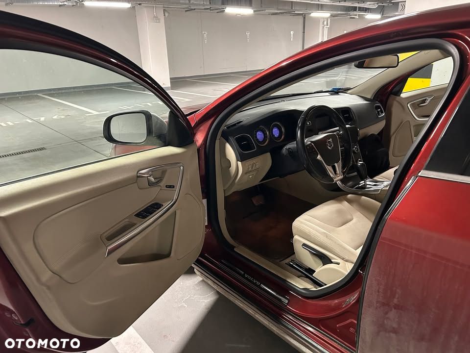 Volvo V60 - 3