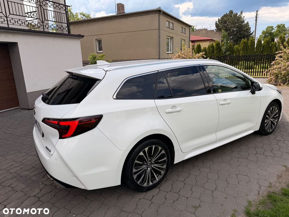 Toyota Corolla 1.8 Hybrid Executive - 12