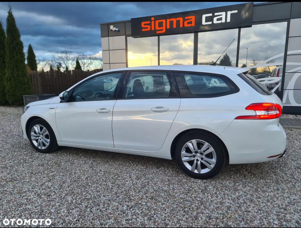 Peugeot 308 BlueHDi 130 EAT8 Allure Pack - 10