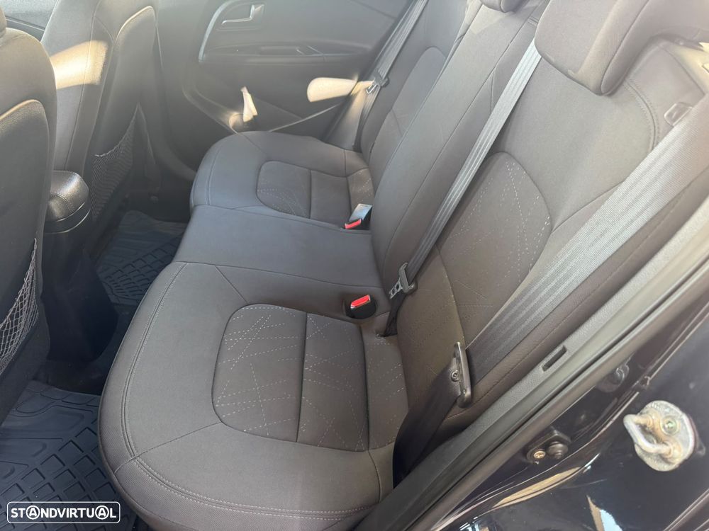 Kia Rio 1.2 CVVT TX AC+VE - 10