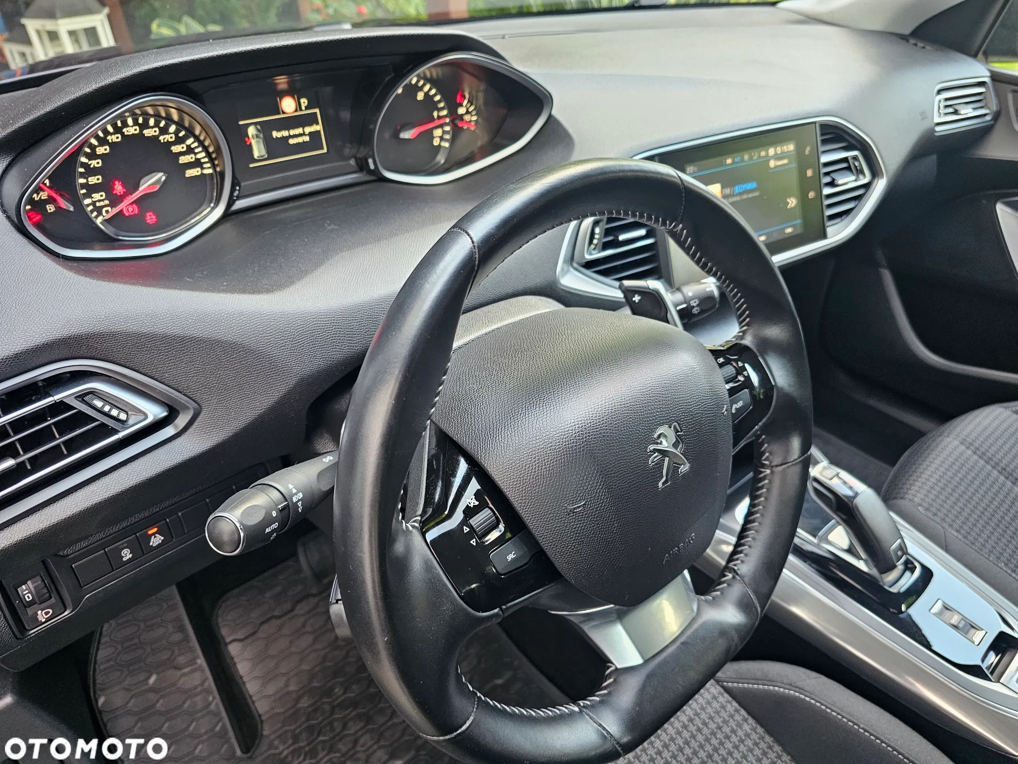 Peugeot 308 1.5 BlueHDi Allure S&S EAT8 - 11