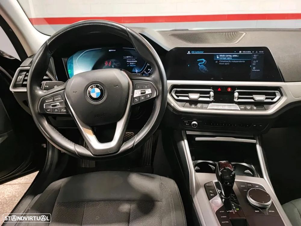 BMW 330 e Auto - 8