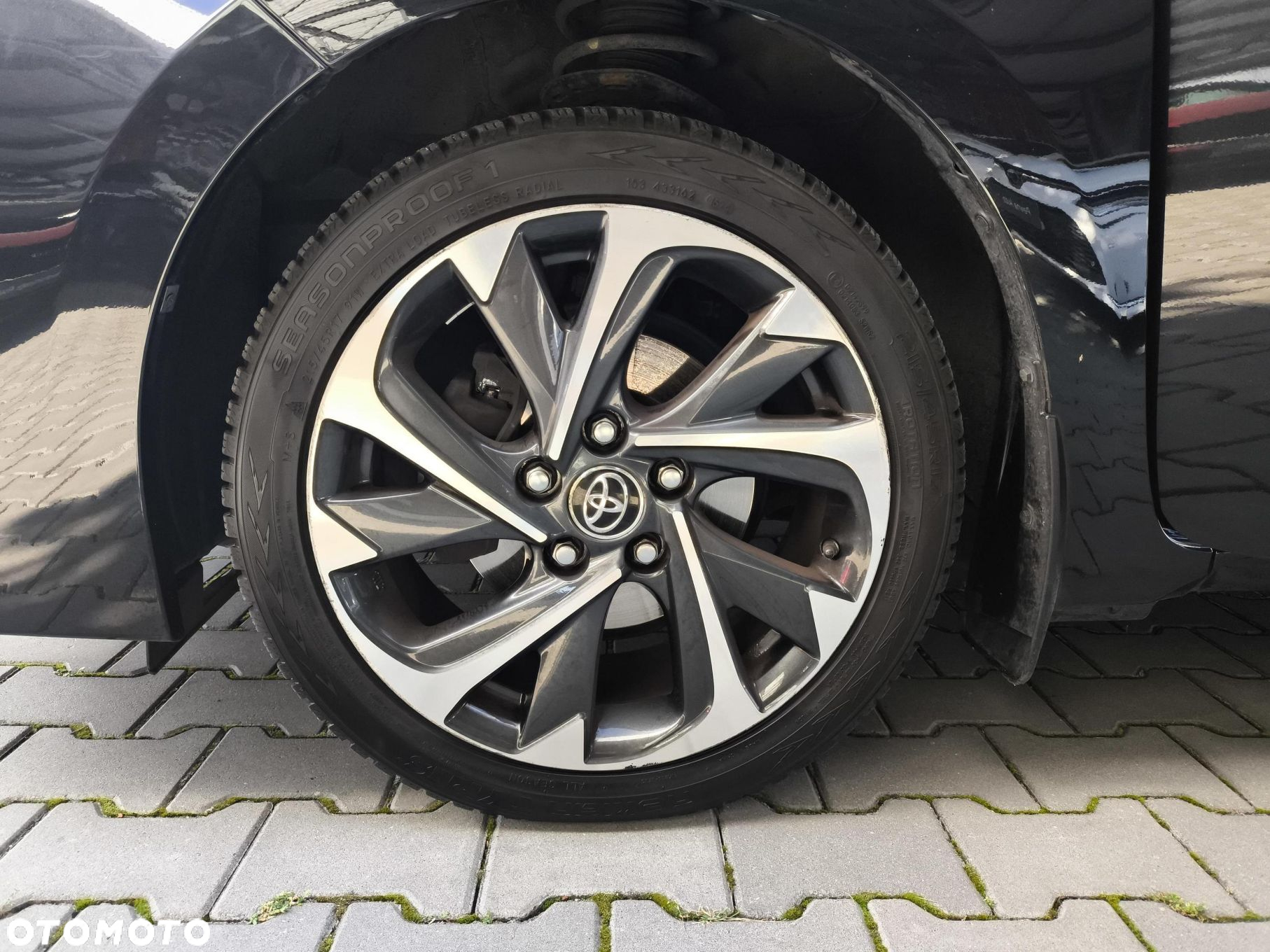 Toyota Corolla - 19