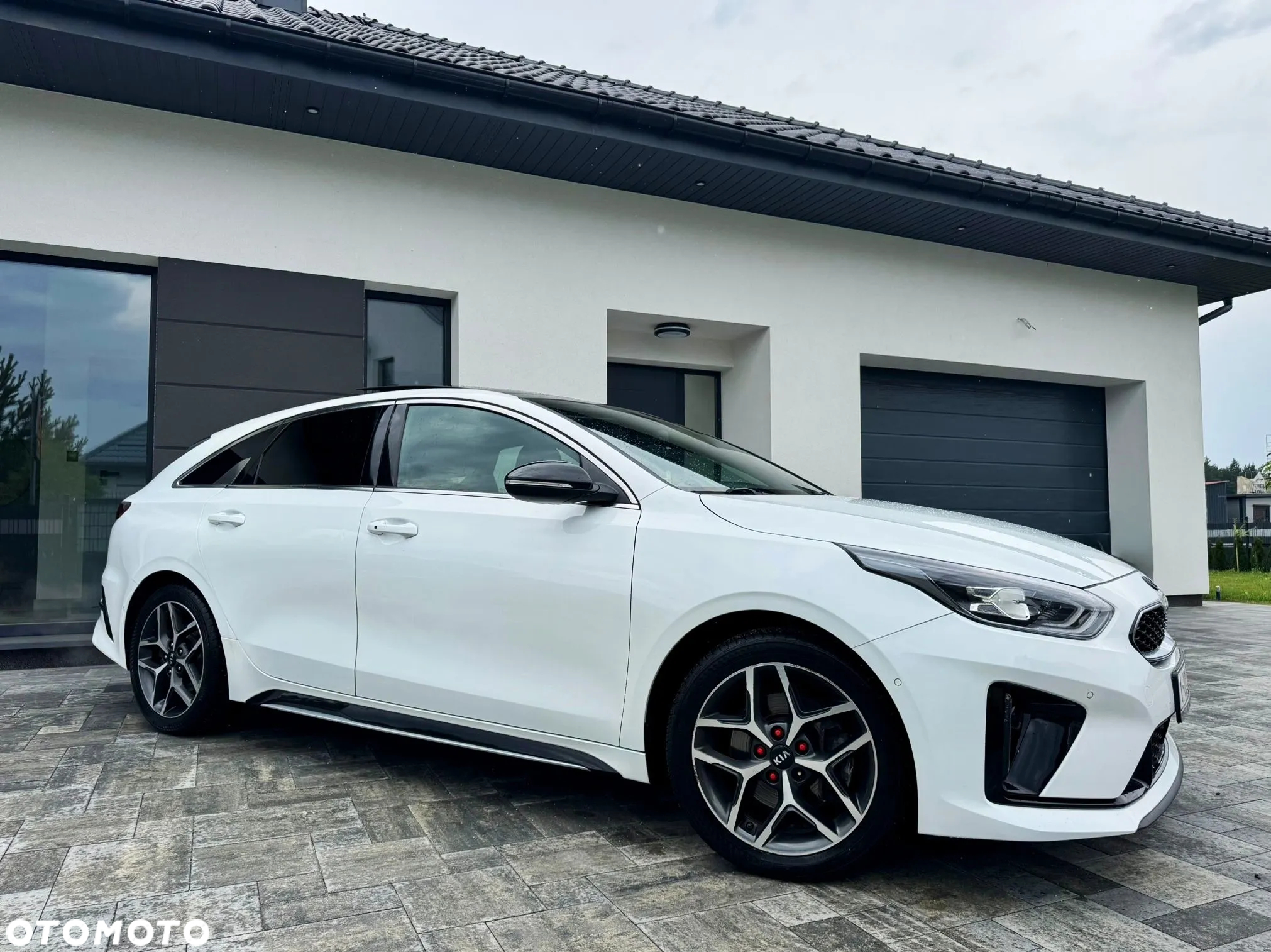 Kia ProCeed 1.4 T-GDI GT Line DCT - 36