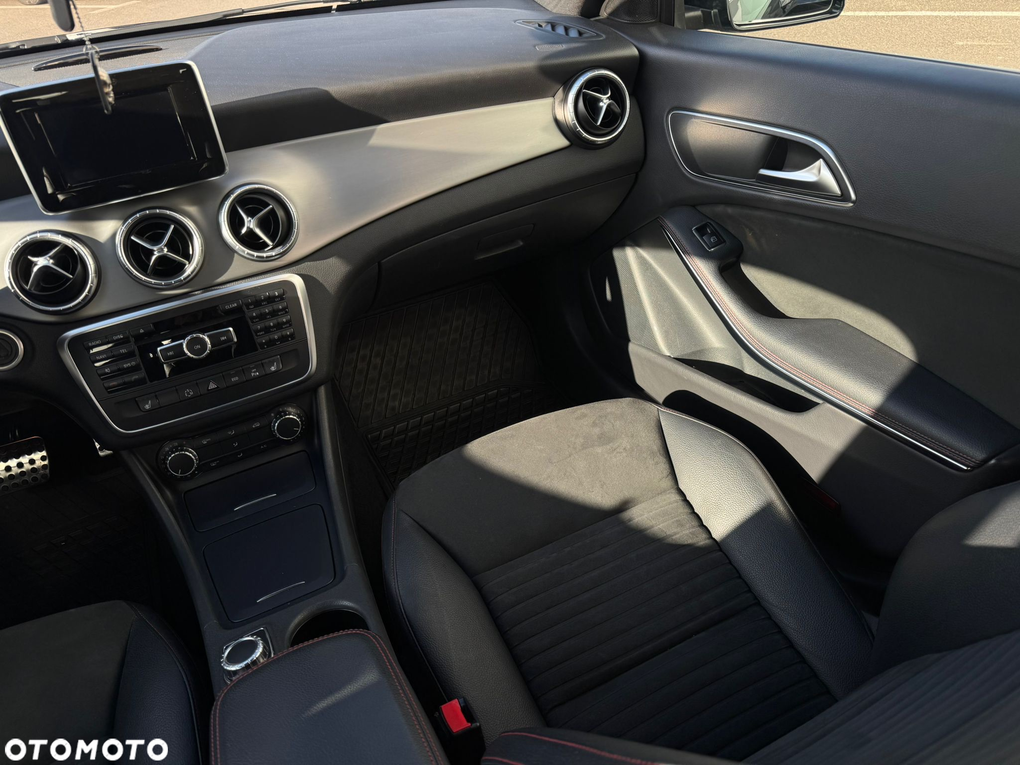 Mercedes-Benz CLA - 29