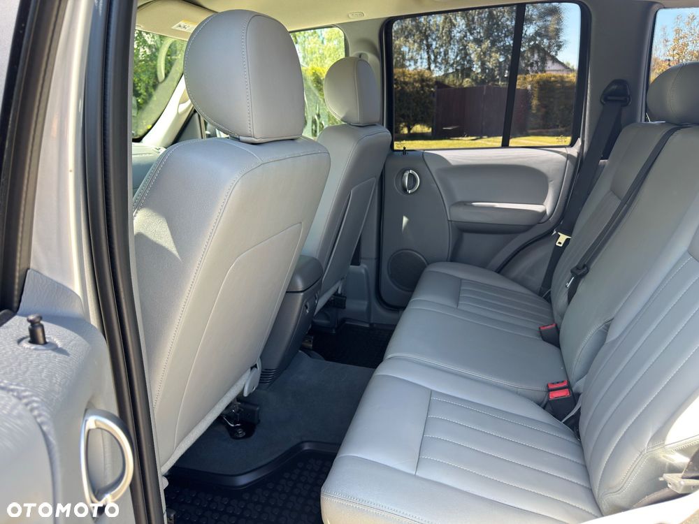 Jeep Cherokee 3.7 Limited - 33