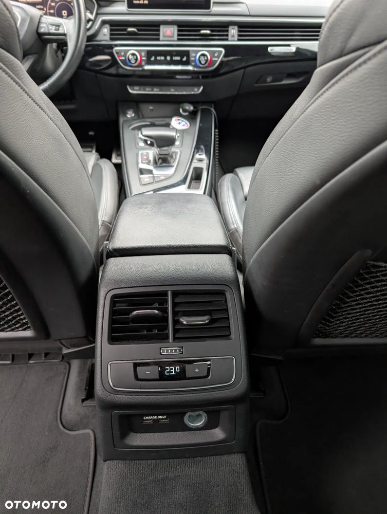 Audi A4 Limousine - 24