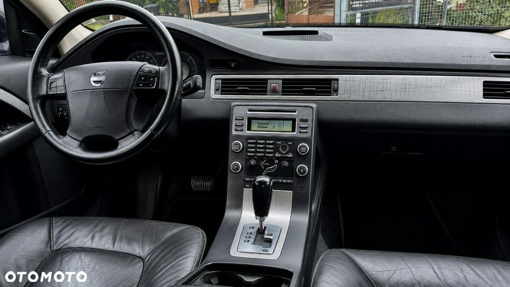 Volvo XC 70 2.4D AWD Kinetic - 21