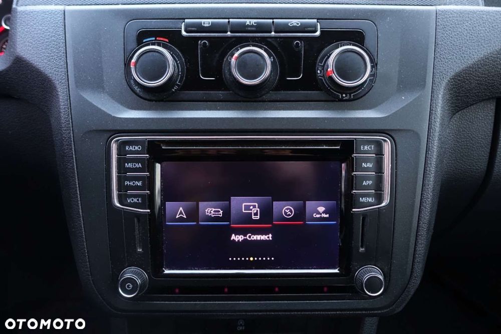 Volkswagen Caddy Maxi - 12