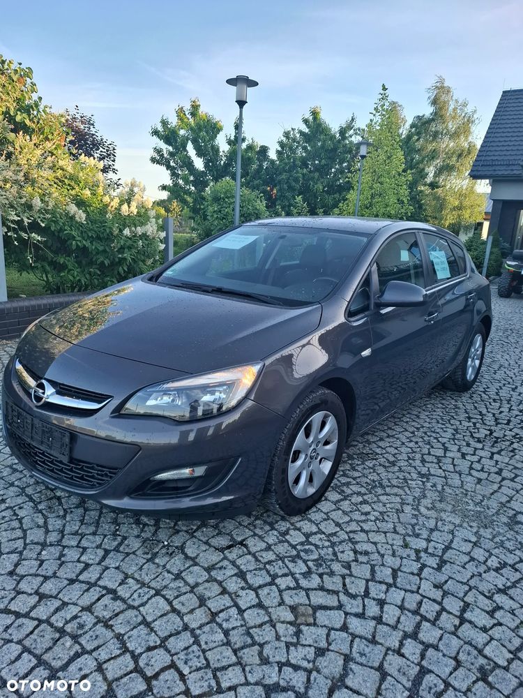 Opel Astra - 2