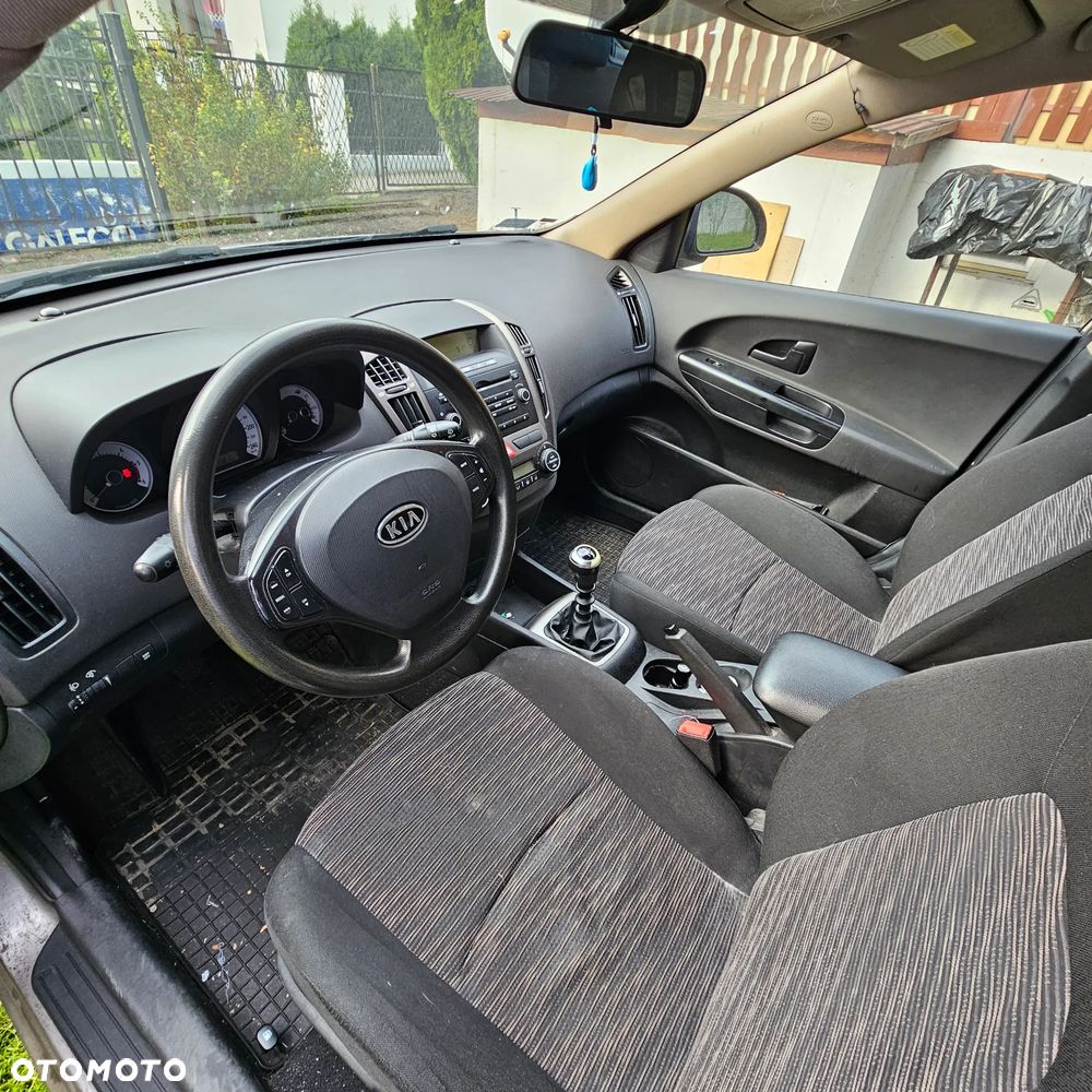 Kia Ceed 1.6 Crdi Comfort + - 9