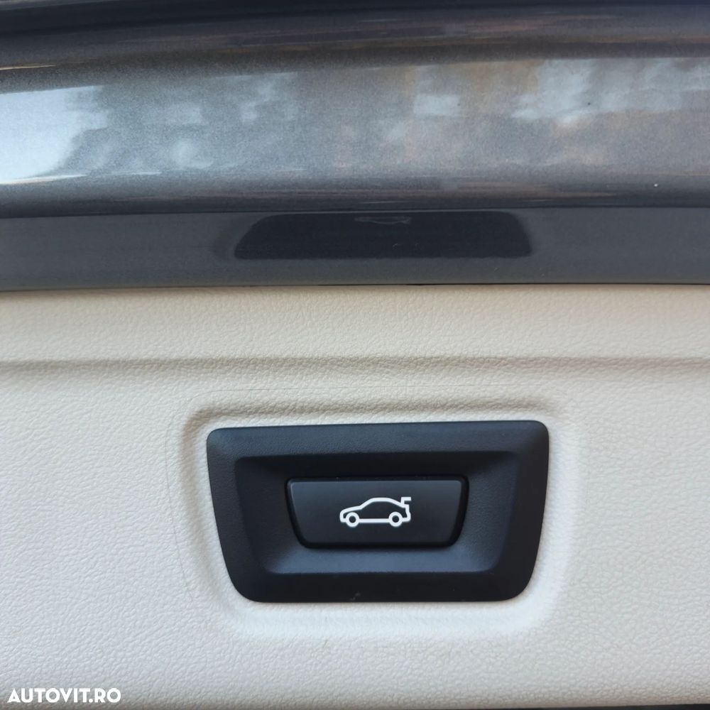 BMW Seria 3 318d AT MHEV - 30