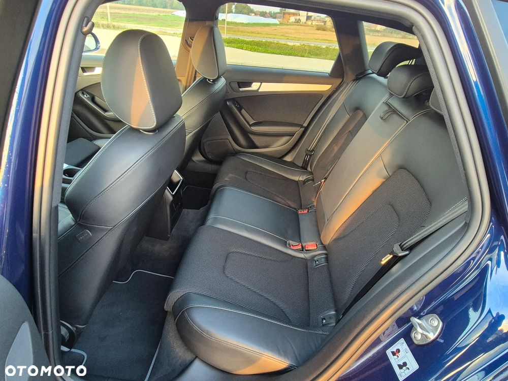 Audi A4 Avant 2.0 TDI DPF clean diesel quattro S line Sportpaket - 31