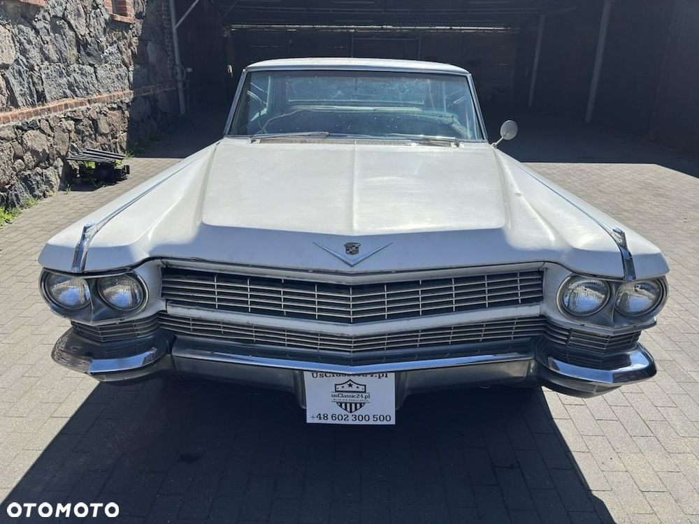 Cadillac Deville - 2