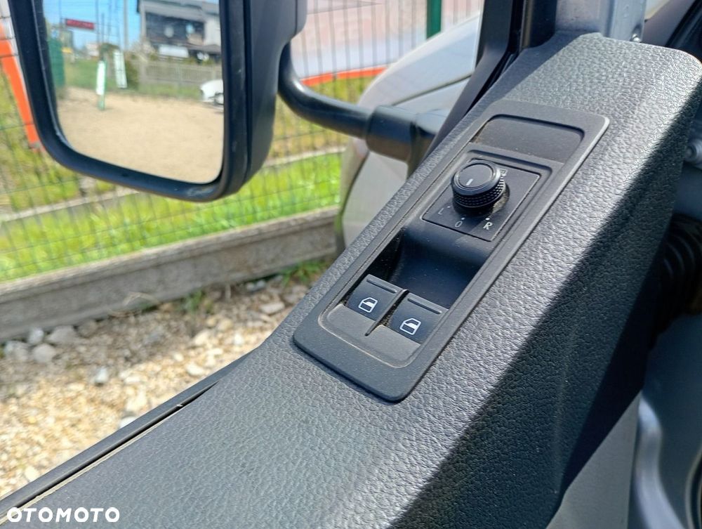 Volkswagen Transporter - 14