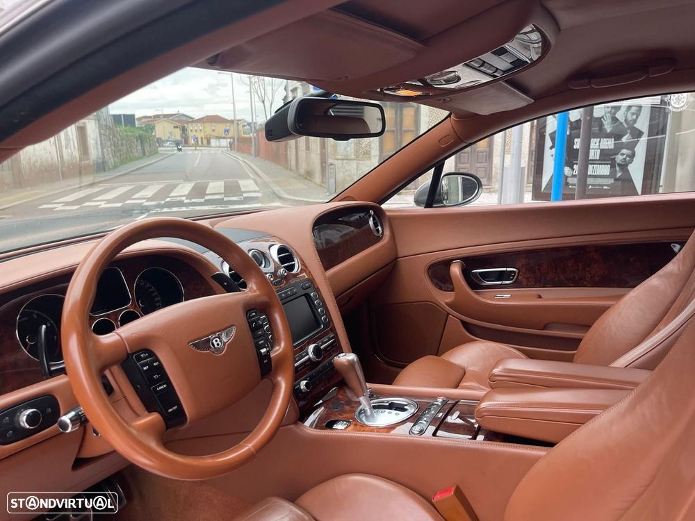 Bentley Continental GT - 15