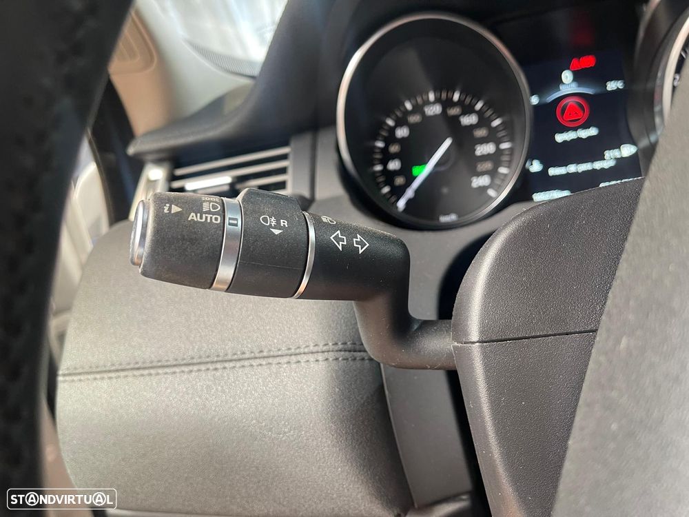 Land Rover Range Rover Evoque 2.0 eD4 SE Dynamic - 45