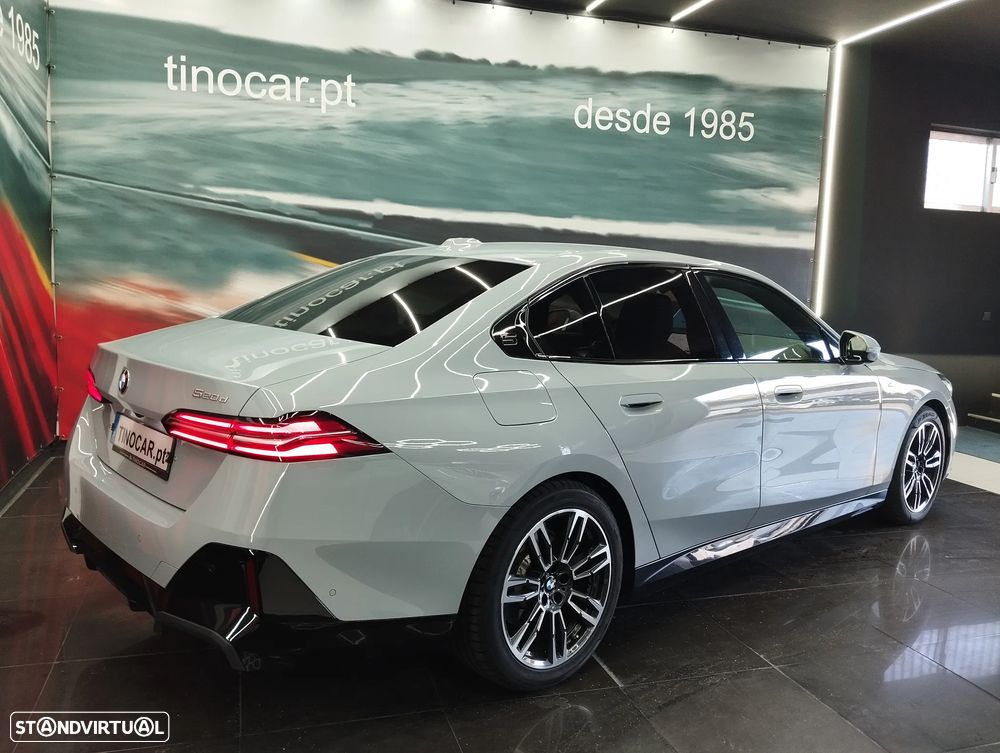 BMW 520 d Pack Desportivo M - 5