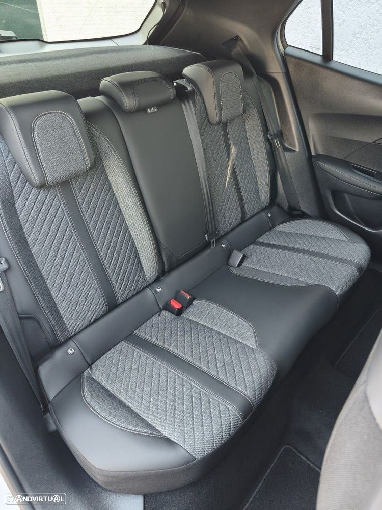 Peugeot 2008 TURBO 100 Allure - 28