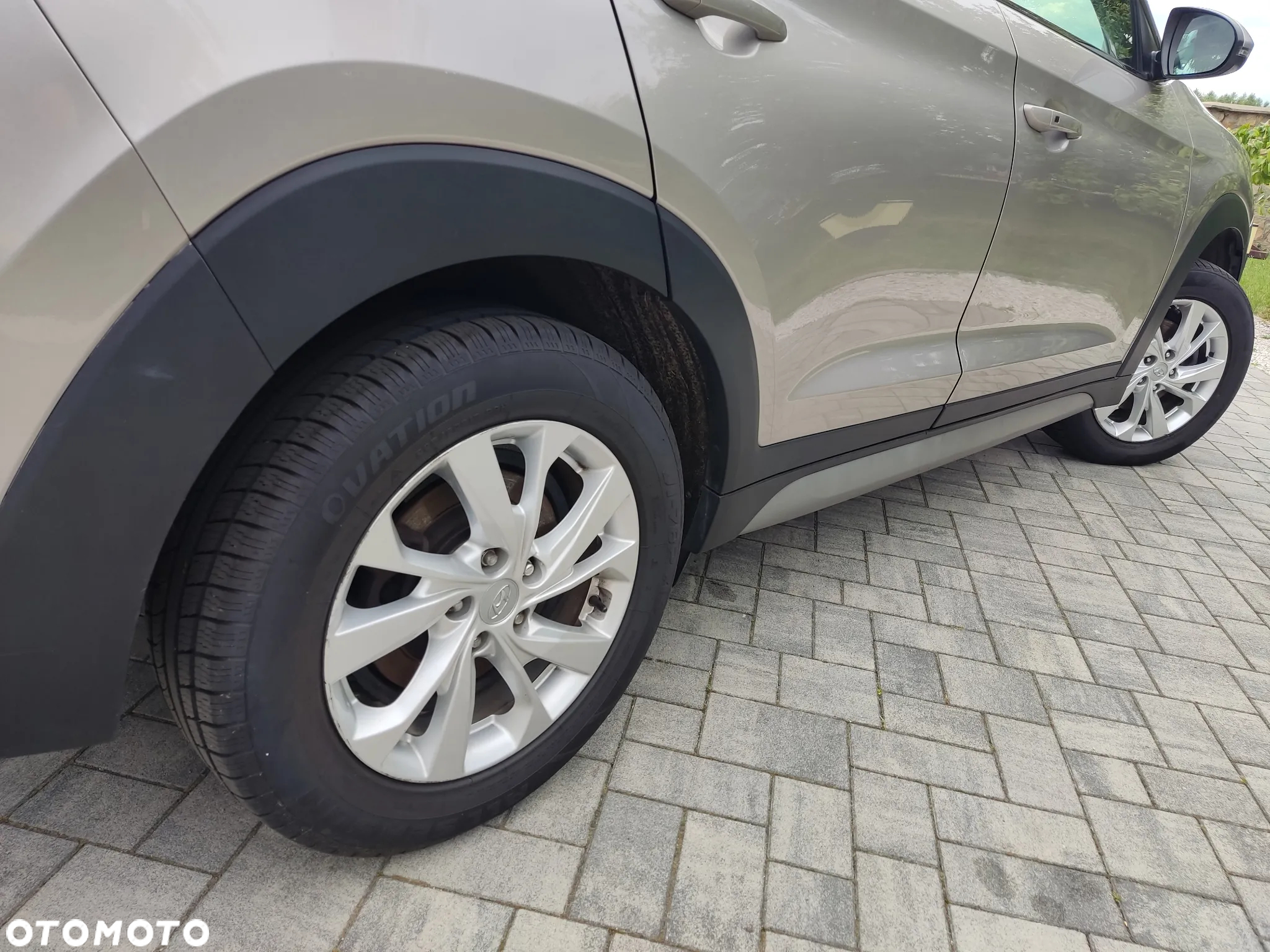 Hyundai Tucson 1.7 CRDI BlueDrive Comfort 2WD - 8