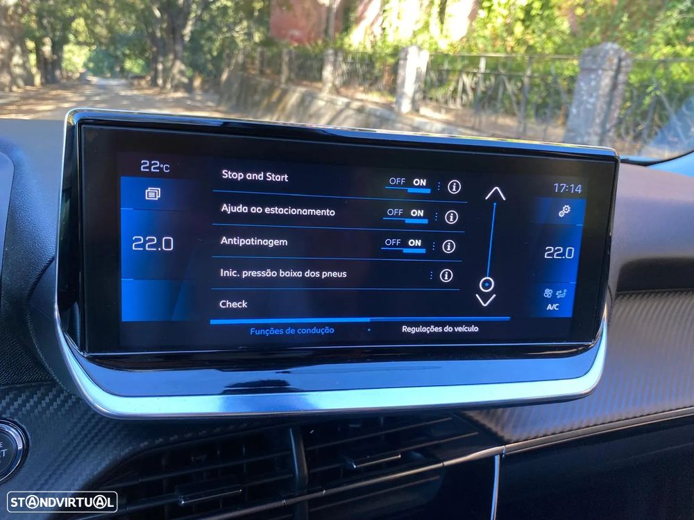 Peugeot 2008 1.2 PureTech Allure Pack - 27