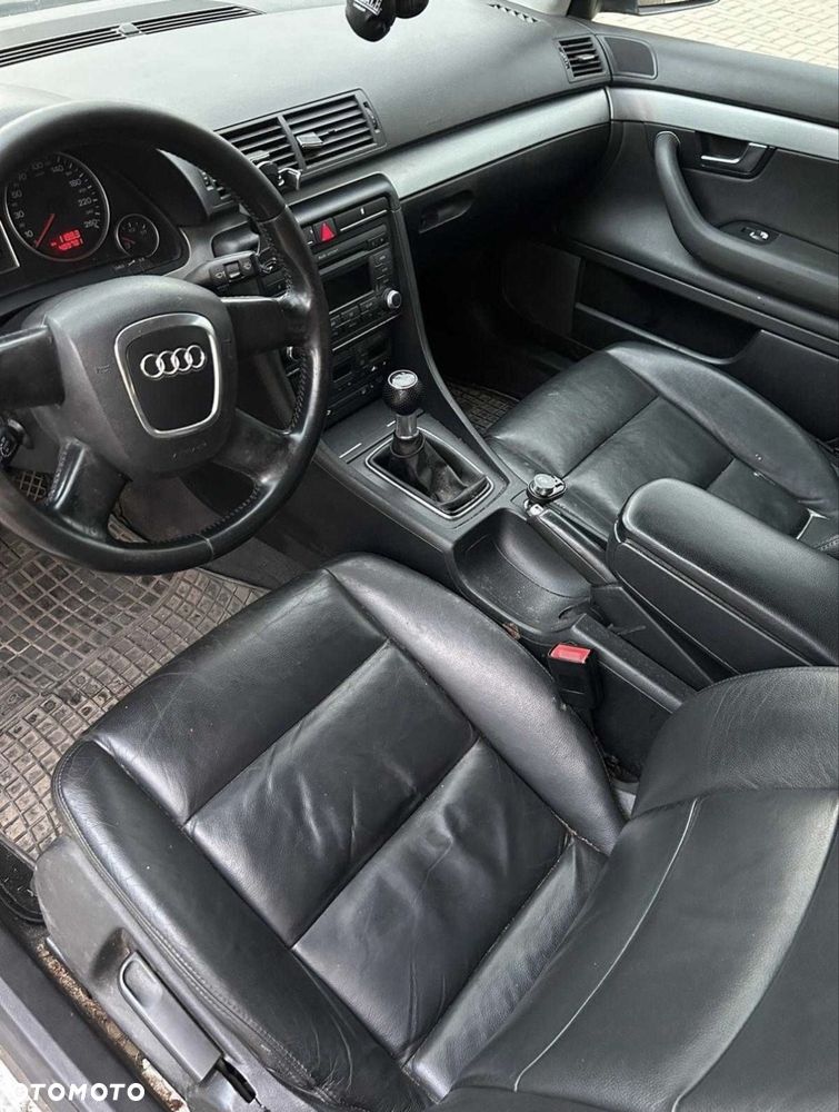 Audi A4 Limousine - 6