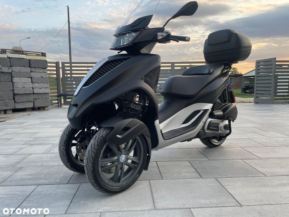 Piaggio MP-3 - 3