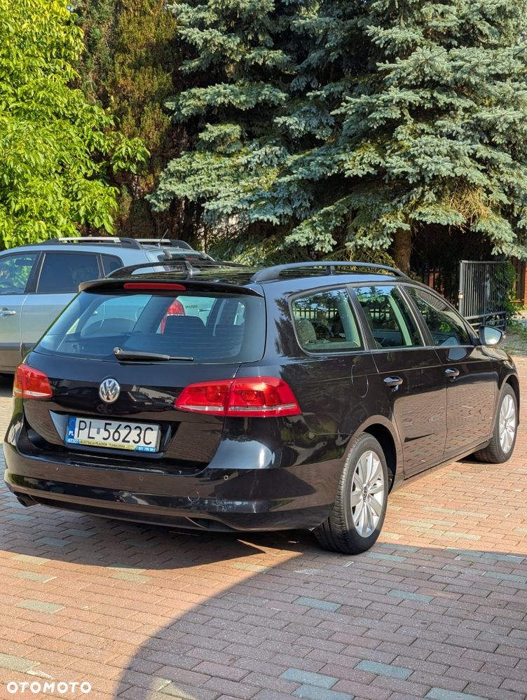 Volkswagen Passat - 8