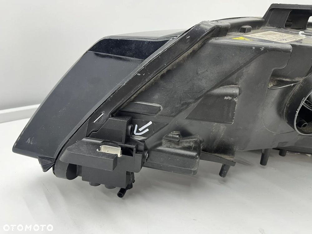 Lampa reflektor Audi A3 8p LIFT 08-13r. PRAWA przednia Bi-xenon + LED Europa oryginał prawy przód 8p - 8