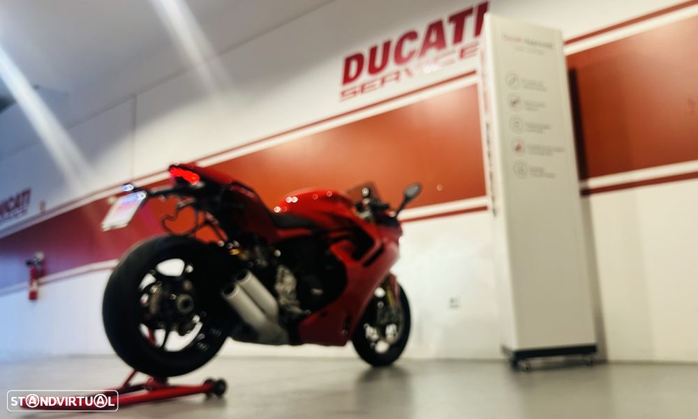 Ducati Supersport 950 S Red - 8