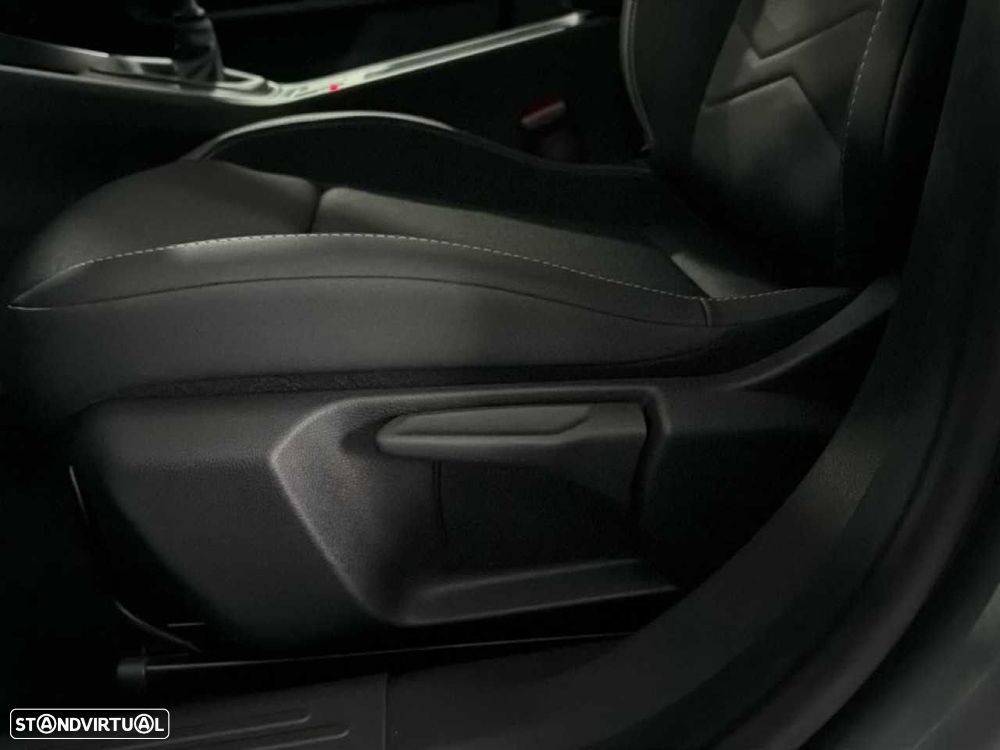 Jeep Avenger 1.2 GSE T3 Altitude - 14