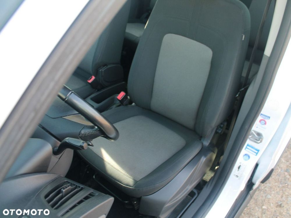 Ford Transit Connect - 26
