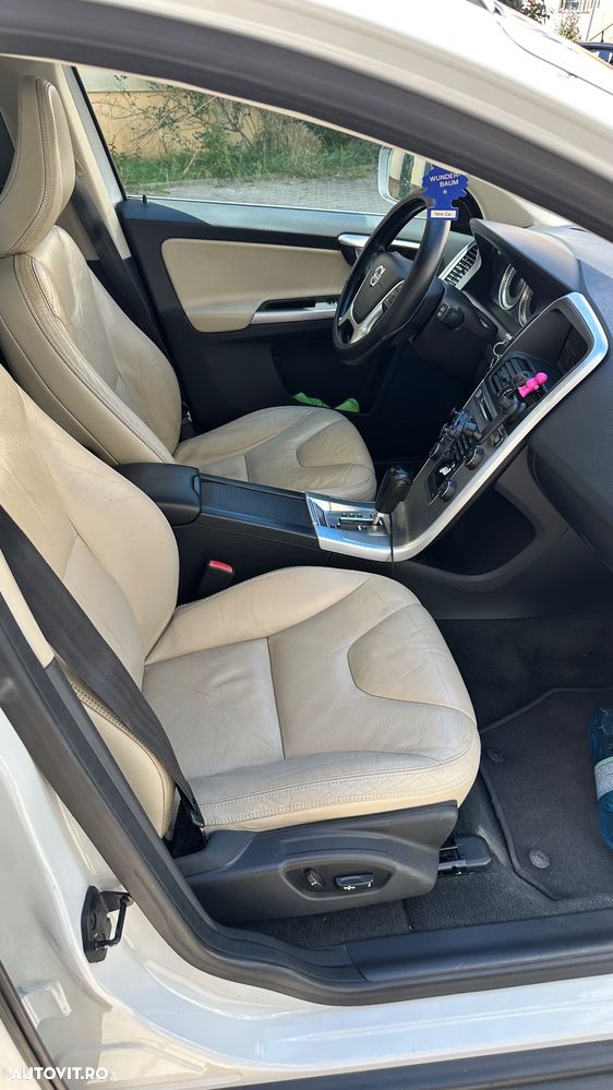 Volvo XC 60 2.4D AWD Summum - 22