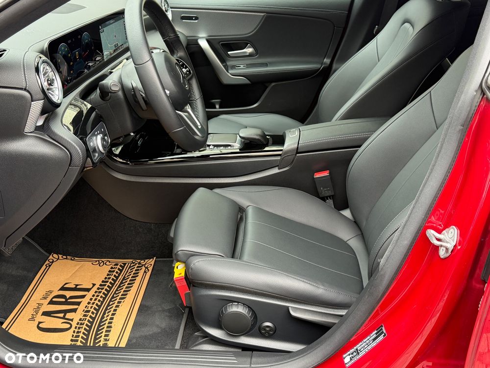 Mercedes-Benz CLA 200 d Progressive 8G-DCT - 6