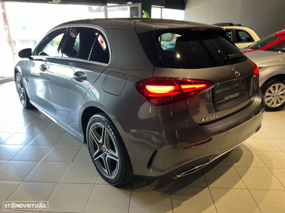Mercedes-Benz A 250 e AMG Line - 12